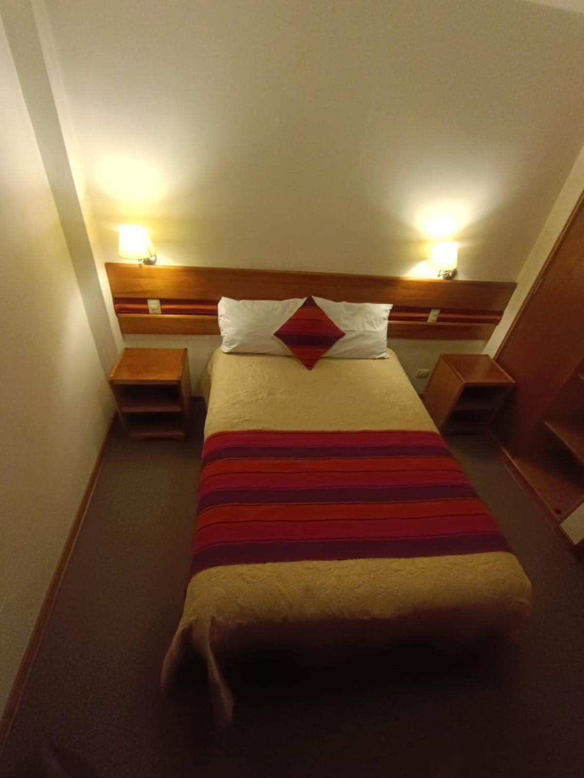 Cantuta Inn Puno Exteriör bild
